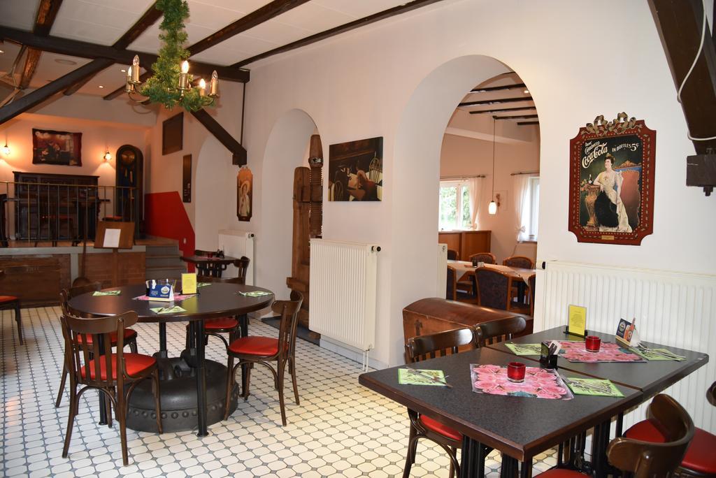 Hotel An Der Alten Porzelline نويهاوس آم رنفيغ المظهر الخارجي الصورة